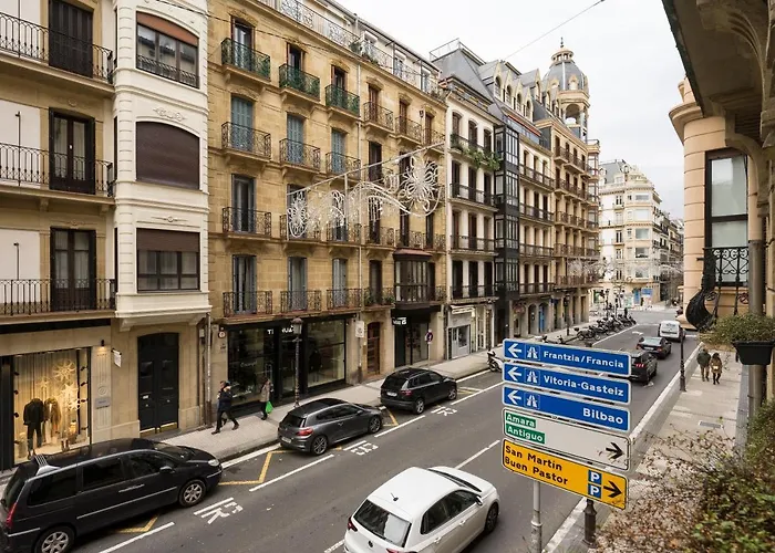 Brand New⎮ Beachfront ⎮3 Min Old Town Nuun *